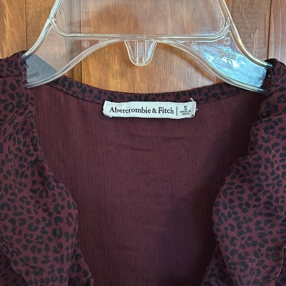 Abercrombie burgundy leopard ruffle semi sheer bodysuit size S - Picture 2 of 5